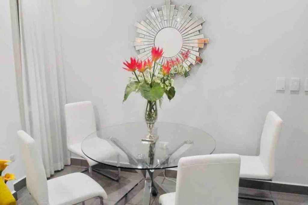 Moderno Y Acogedor Condominio En Zona Exclusiva 산페드로술라 외부 사진