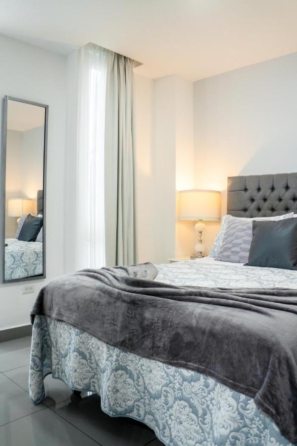 Moderno Y Acogedor Condominio En Zona Exclusiva 산페드로술라 외부 사진